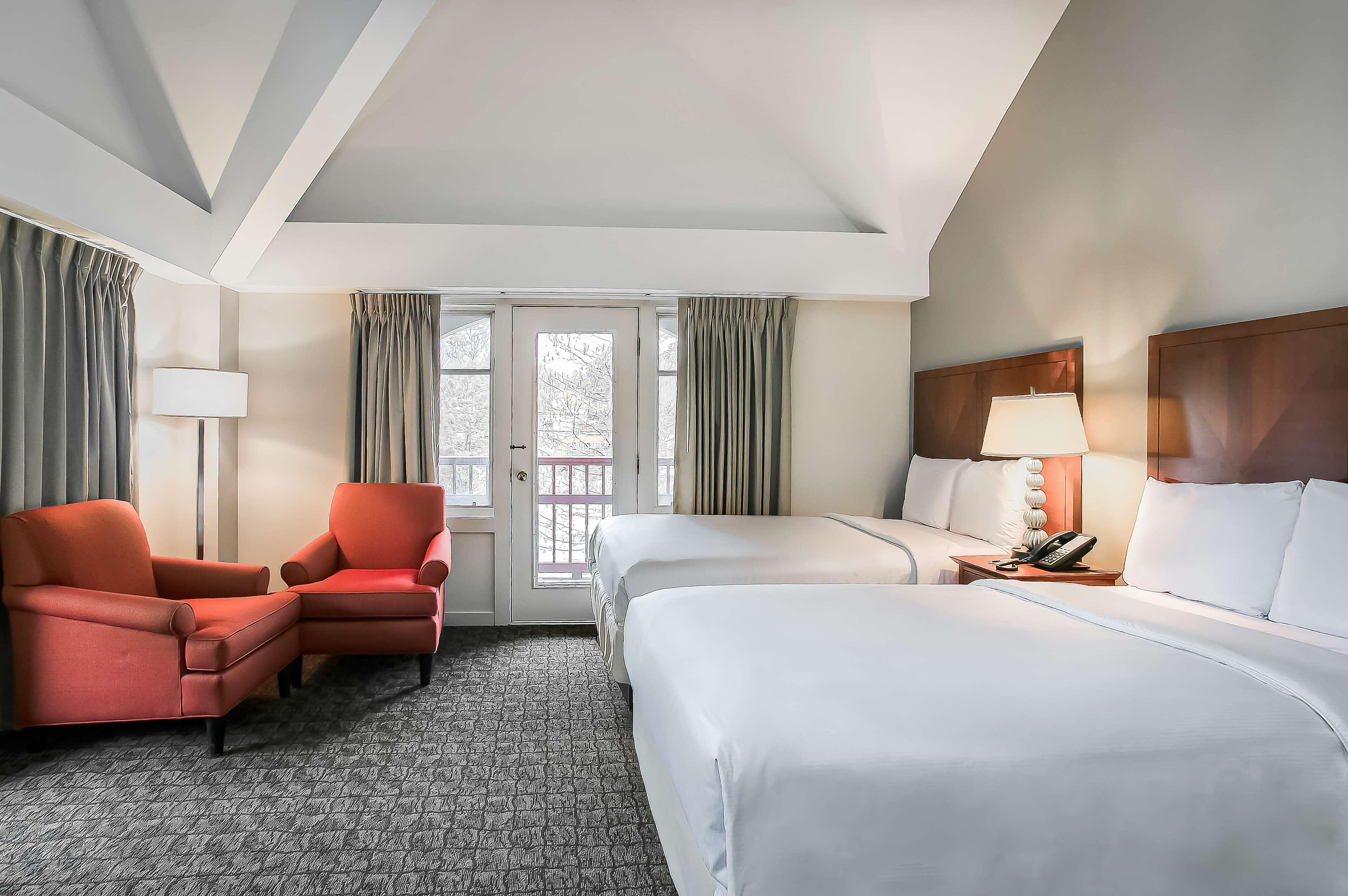 Killington Mountain Lodge, Tapestry Collection By Hilton Exterior photo