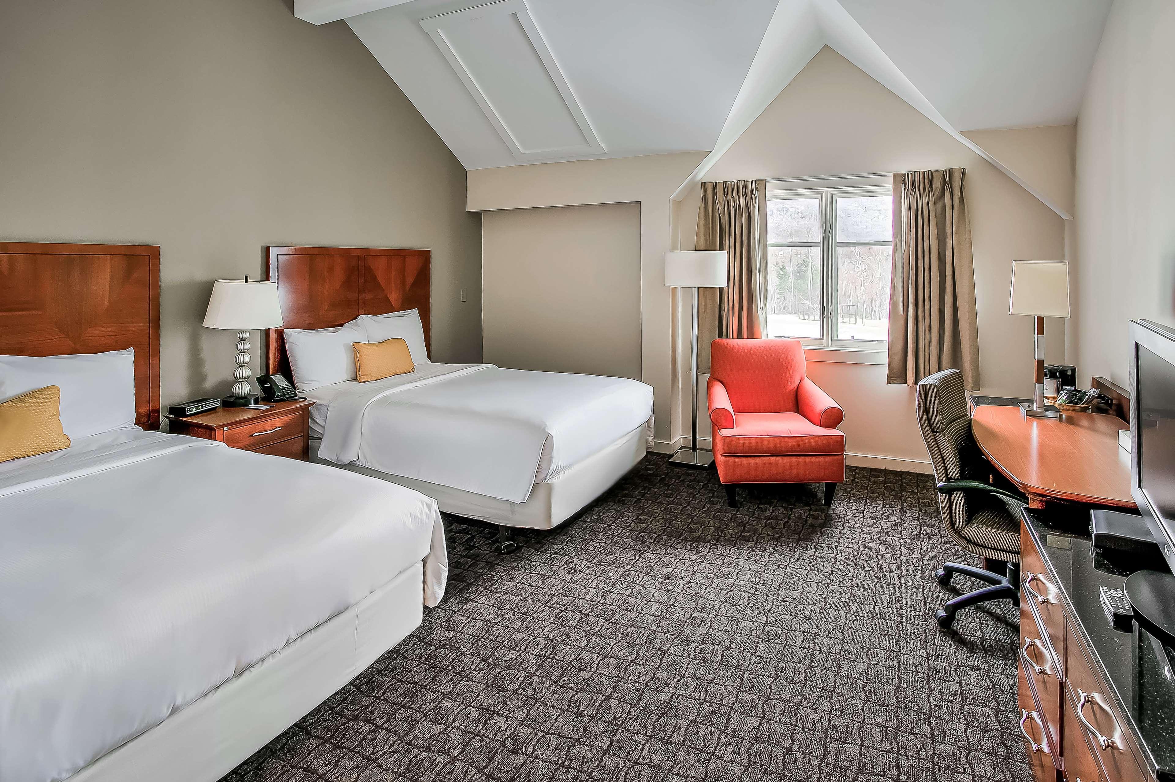 Killington Mountain Lodge, Tapestry Collection By Hilton Exterior photo