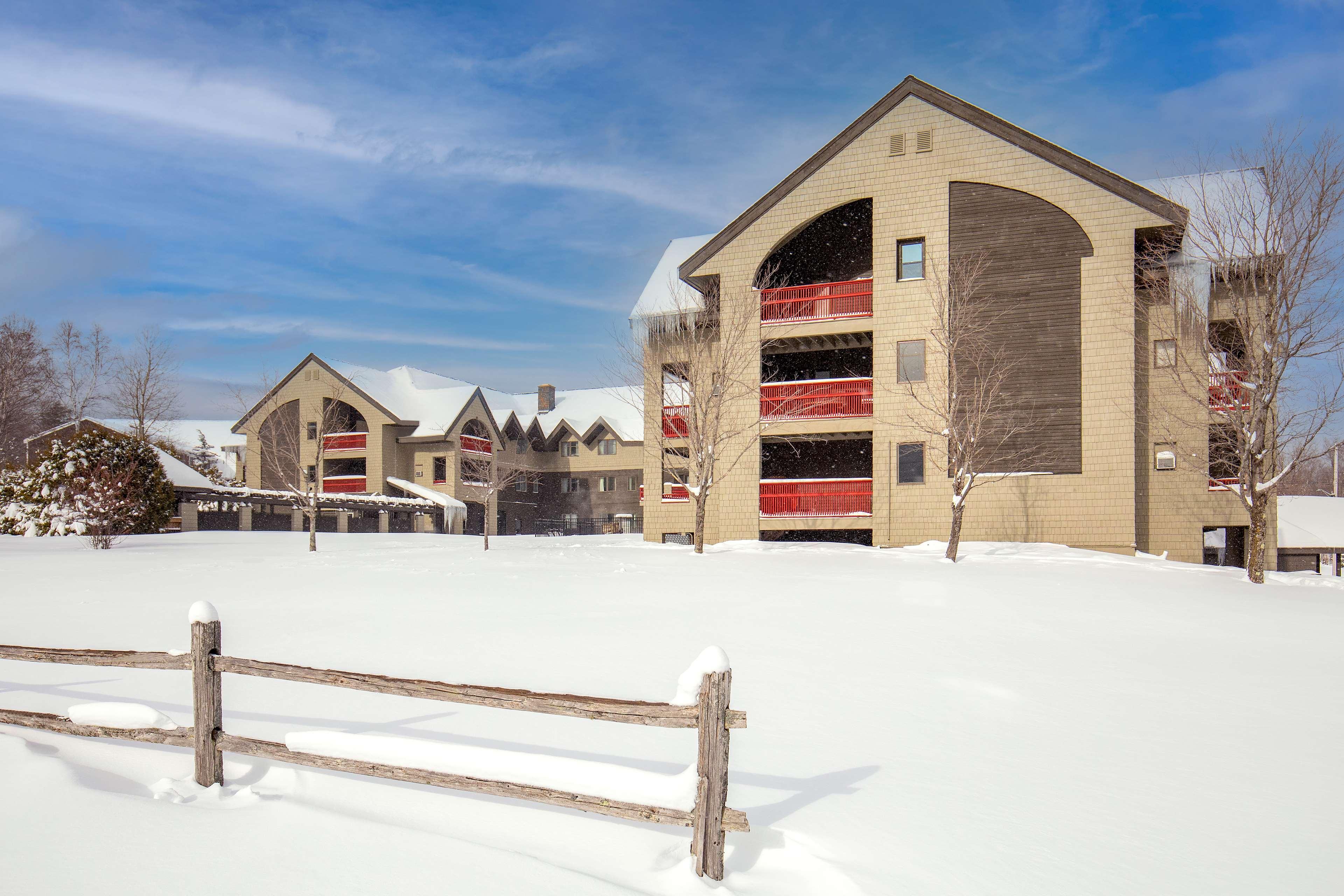 Killington Mountain Lodge, Tapestry Collection By Hilton Exterior photo