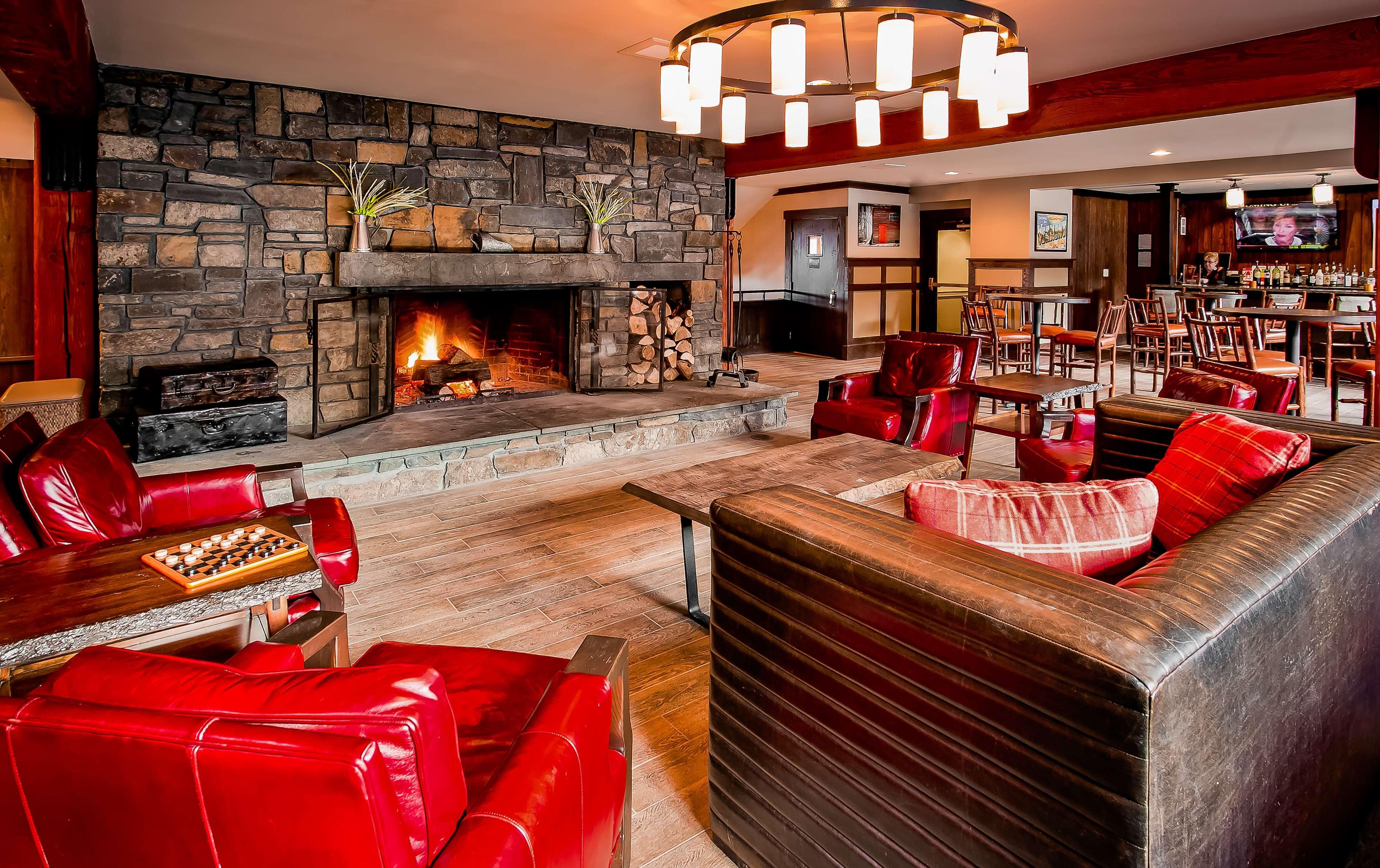 Killington Mountain Lodge, Tapestry Collection By Hilton Exterior photo