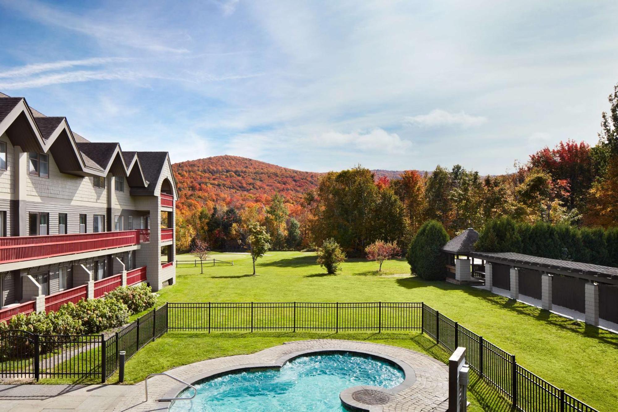 Killington Mountain Lodge, Tapestry Collection By Hilton Exterior photo